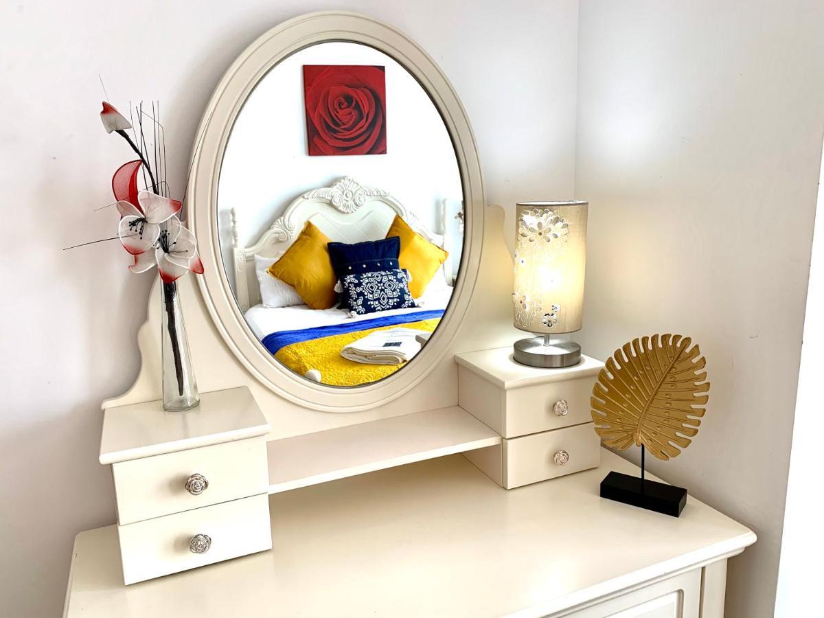 2-Bedrooms Modern Apartment Next To Velodrome, Lounge, Balcony, Parking, Abba 런던 외부 사진