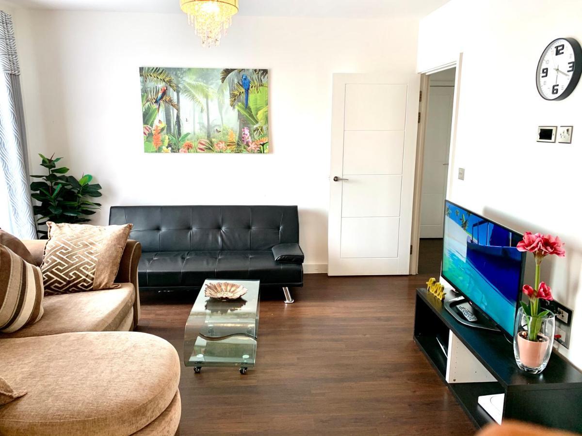2-Bedrooms Modern Apartment Next To Velodrome, Lounge, Balcony, Parking, Abba 런던 외부 사진