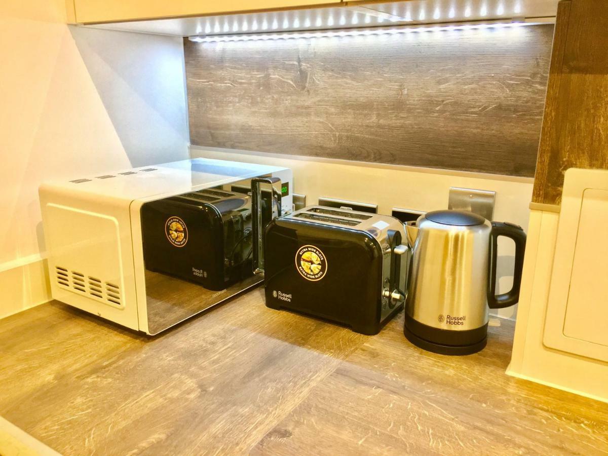 2-Bedrooms Modern Apartment Next To Velodrome, Lounge, Balcony, Parking, Abba 런던 외부 사진